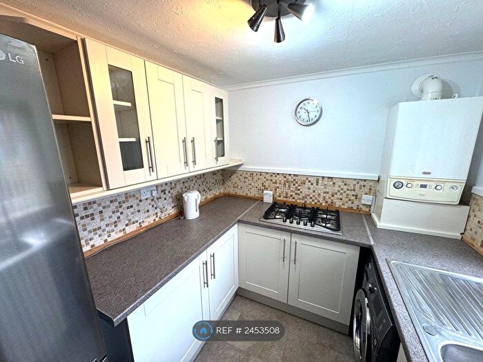 2 Bedroom Terraced House To Rent In Hawksley Avenue, Sheffield, S6