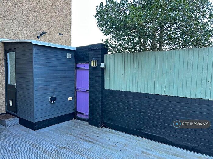 2 Bedroom Maisonette To Rent In Mount Park Road, Pinner, HA5