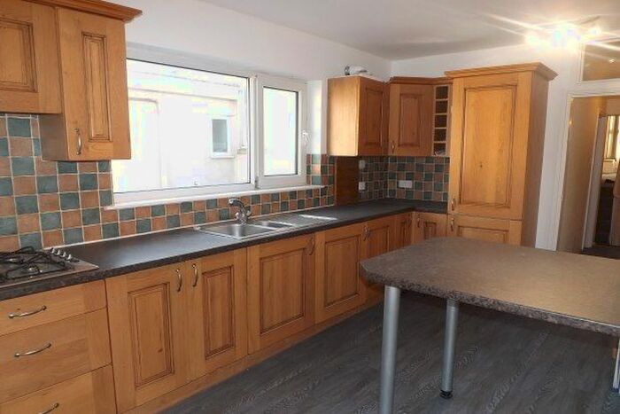 3 Bedroom Maisonette To Rent In North Road West, Plymouth, PL1