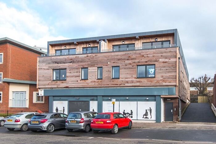 2 Bedroom Apartment To Rent In High Street - Shirehampton, BS11