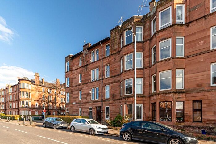 2 Bedroom Apartment For Sale In Tantallon Road, Shawlands, Glasgow, G41
