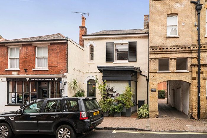 2 Bedroom Flat To Rent In Parchment Street, Winchester, SO23