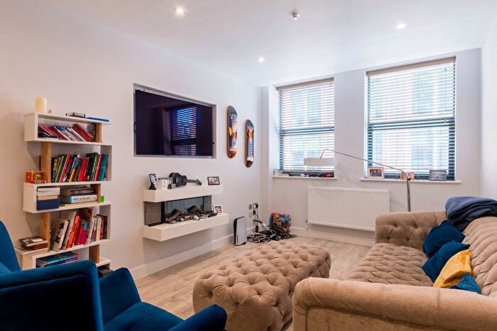 2 Bedroom Flat To Rent In St. Pauls Street, Leeds, LS1