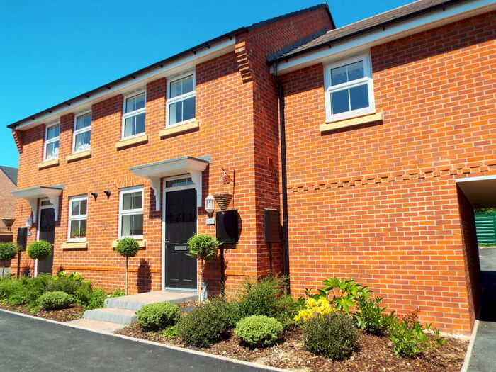 2 Bedroom House To Rent In Whetstone Street, Redditch, B98