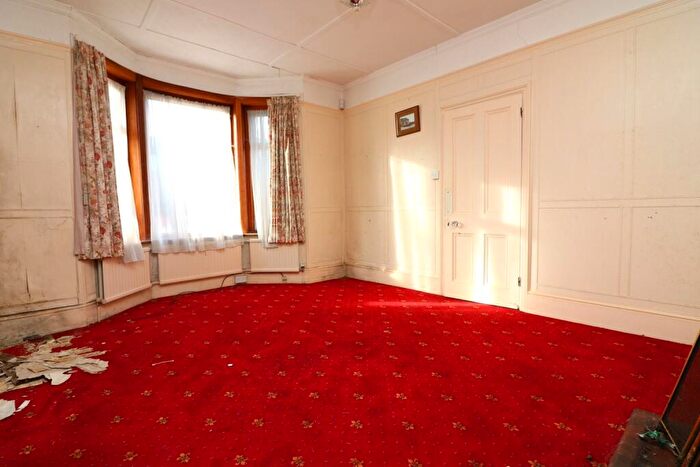 4 Bedroom Detached House For Sale In New Street, Ash, CT3