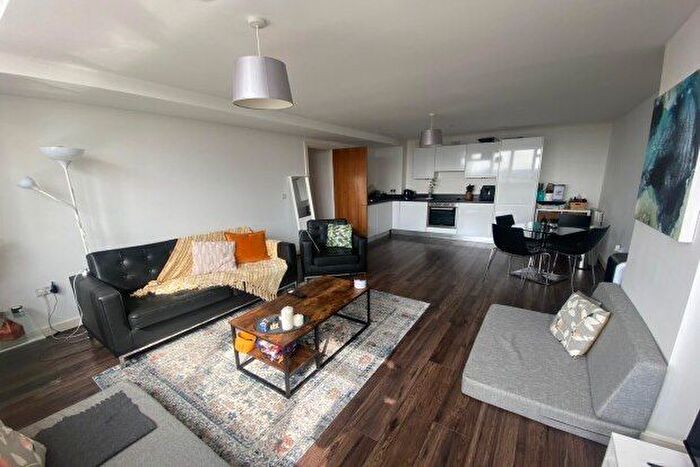 1 Bedroom Flat To Rent In The Strand, Liverpool, L2