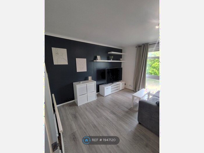 1 Bedroom Flat To Rent In Hope Park, Bromley, BR1