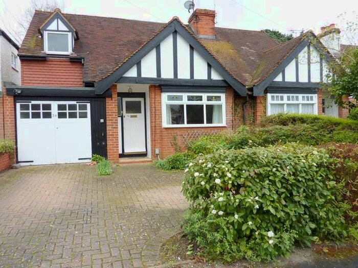 2 Bedroom Semi-Detached House To Rent In Byron Road, Twyford, Reading RG10
