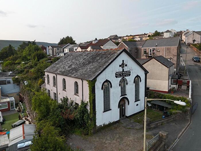 3 Bedroom Character Property For Sale In High Street, Bedlinog, Treharris, CF46