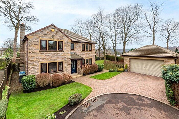 4 Bedroom Detached House For Sale In Wingfield Court, Bingley, BD16