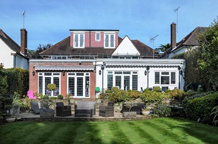 5 Bedroom Detached House To Rent In Hartsbourne Avenue, Bushey Heath, WD23