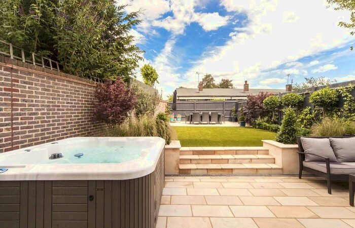 4 Bedroom Terraced House To Rent In Canberra Place, Kew, Surrey, TW9