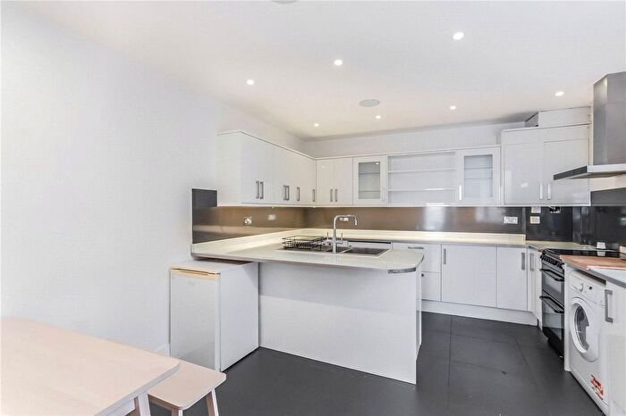 4 Bedroom End Of Terrace House To Rent In Gautrey Road, Nunhead, London, SE15