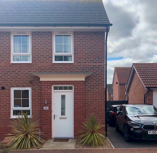 3 Bedroom End Of Terrace House To Rent In Wisdom Close, Fernwood, Newark, Nottinghamshire, NG24