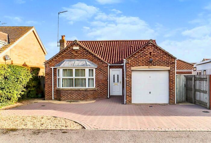 3 Bedroom Detached Bungalow For Sale In St. Annes Walk, Driffield, YO25