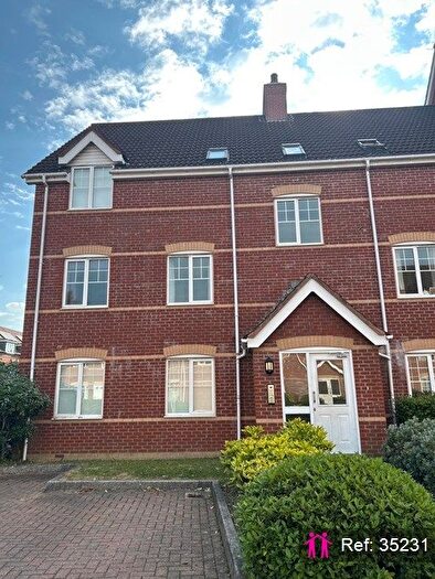 2 Bedroom Terraced House To Rent In Windsor Court, Newbury, RG14