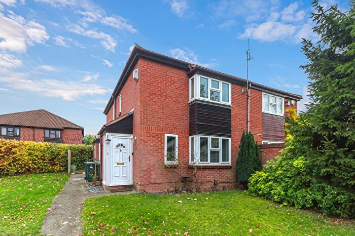 1 Bedroom Property For Sale In Berkeley Close, Abbots Langley, WD5