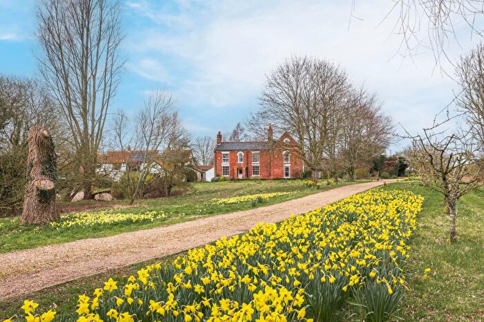 5 Bedroom Detached House For Sale In Historic Country House In Bunwell, NR16