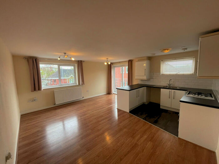 1 Bedroom Flat To Rent In Falconwood Way, Manchester, M11