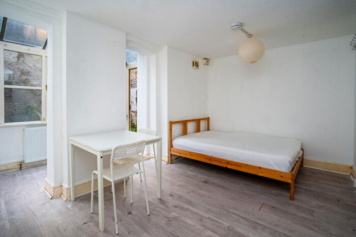 Apartment To Rent In Pratt Street, London, NW1