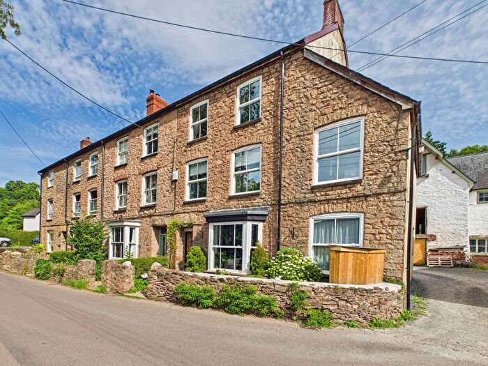 5 Bedroom Property For Sale In Manor Mills, Roadwater, TA23