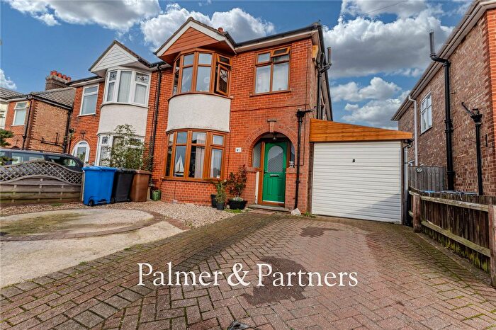 3 Bedroom Semi Detached House For Sale In Park View Road, Ipswich, Suffolk, IP1