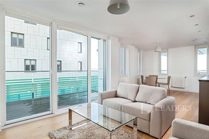 2 Bedroom Flat To Rent In The Boardwalk, Brighton, BN2