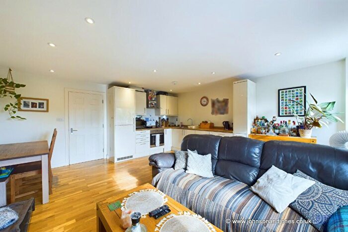 2 Bedroom Apartment To Rent In Heritage House, Chertsey, Surrey, KT16