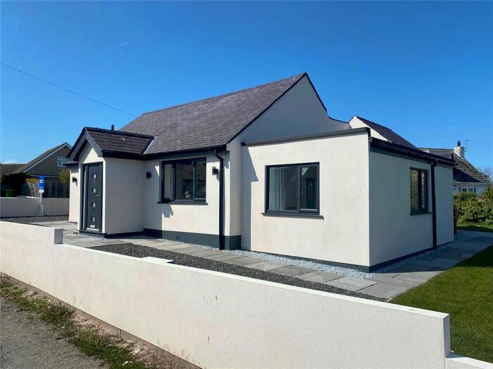 3 Bedroom Detached Bungalow To Rent In Trigfa, Moelfre, LL72