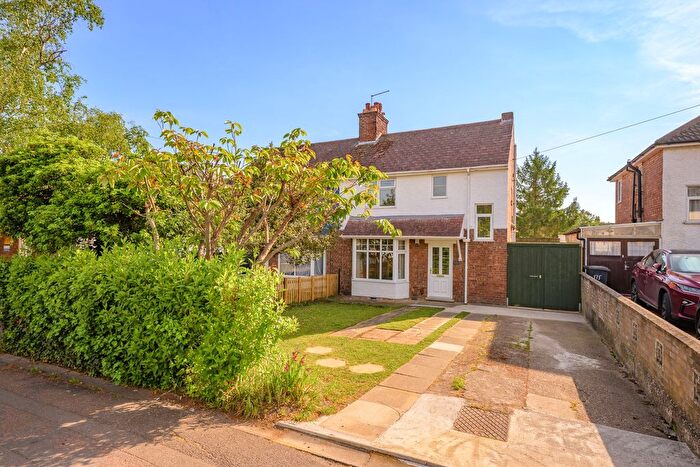 3 Bedroom Semi-Detached House For Sale In London Road, Peterborough, PE2