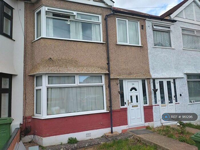 3 Bedroom Terraced House To Rent In Geneva Gardens, Chadwell Heath, RM6