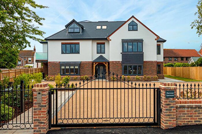 2 Bedroom Apartment To Rent In Woodlands Avenue, Rustington, BN16