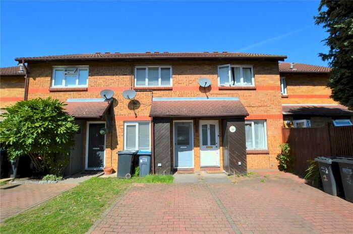 2 Bedroom Terraced House To Rent In Coe Avenue, London, SE25