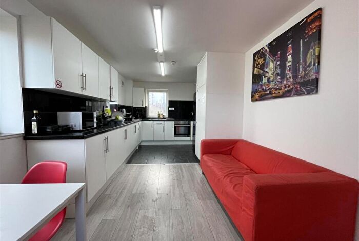 3 Bedroom Flat To Rent In The Bathfield, Powell Street, Sheffield, S3