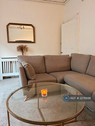 2 Bedroom Flat To Rent In Upper Grove Place, Edinburgh, EH3