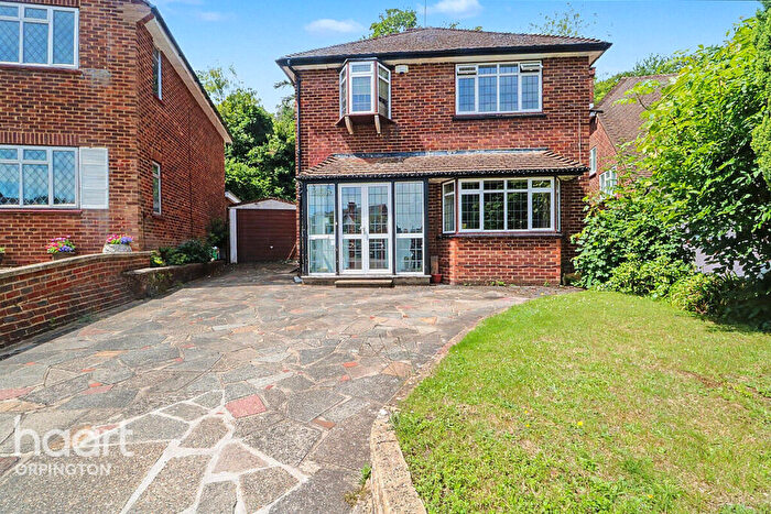 4 Bedroom Detached House For Sale In St Aubyns Gardens, Orpington, BR6