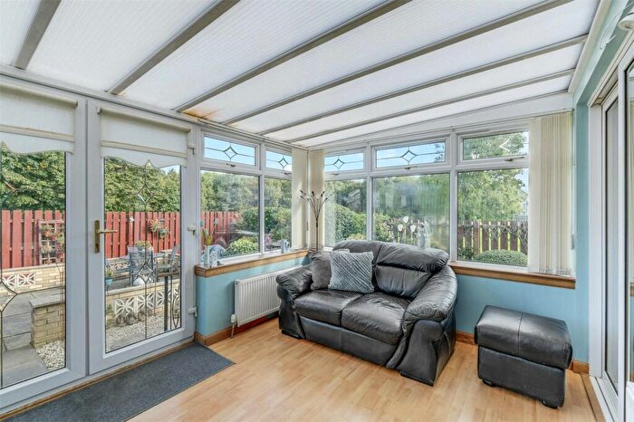 3 Bedroom Detached House For Sale In Inverewe Drive, Deaconsbank, Glasgow, Glasgow City, G46