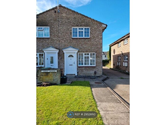 1 Bedroom Semi Detached House To Rent In Langley Gardens, Bromley, BR2