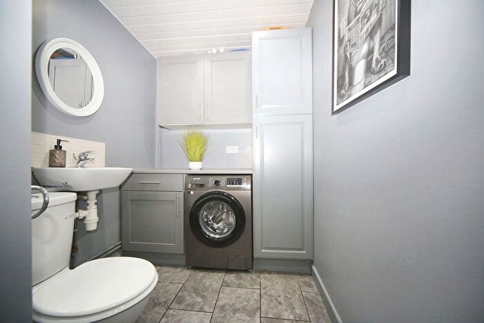 3 Bedroom Terraced House For Sale In Falkirk Grove, Wigan, WN5