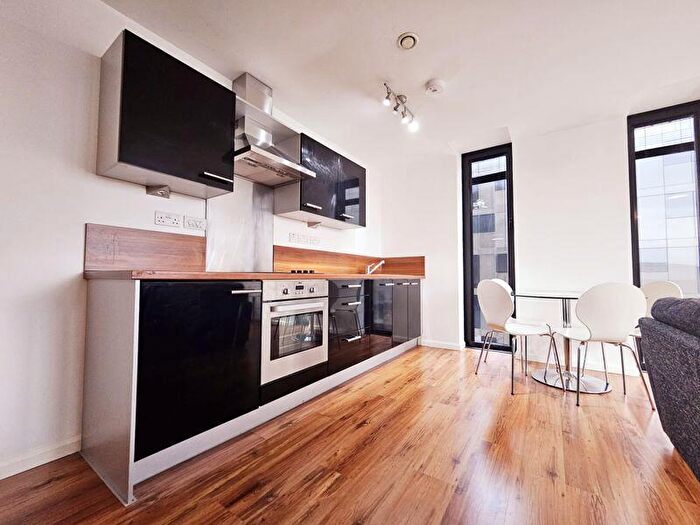 2 Bedroom Apartment To Rent In Mann Island, Liverpool, L3