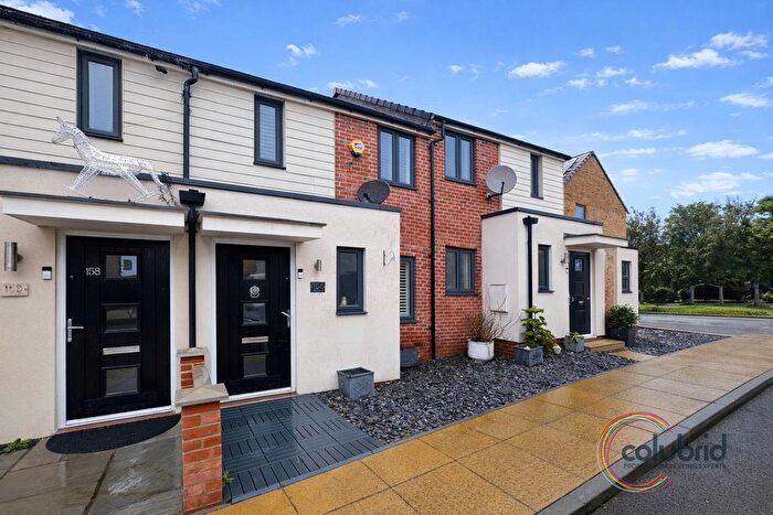 2 Bedroom Terraced House For Sale In Belhouse Avenue, Aveley, RM15