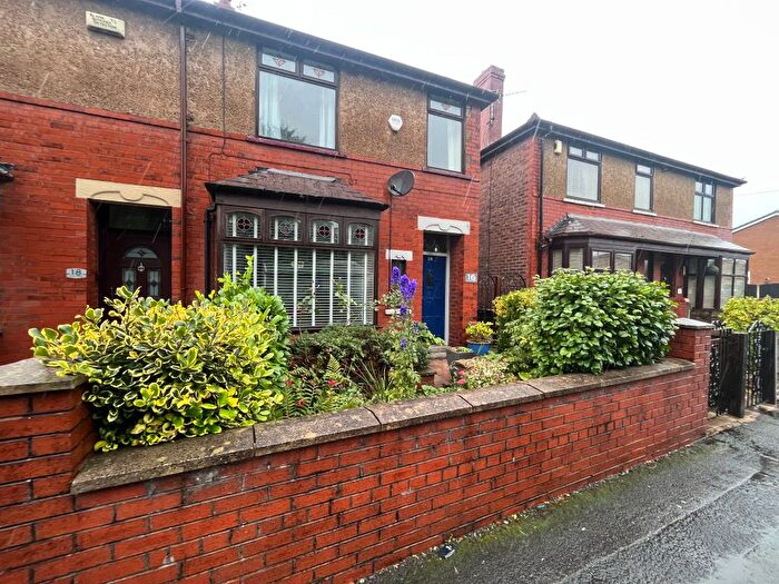 3 Bedroom Semi-Detached House To Rent In Windsor Road, Ashton-In-Makerfield, Wigan, WN4