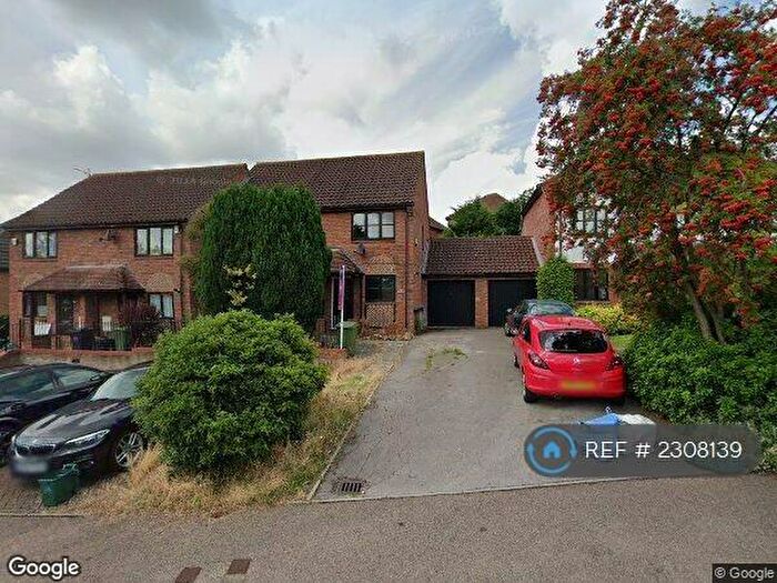 2 Bedroom Semi-Detached House To Rent In Downs Grove, Basildon, SS16