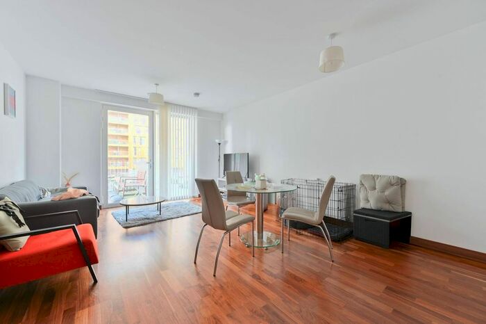 2 Bedroom Flat To Rent In Cyrus Field Street, Greenwich, London, SE10