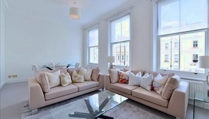 2 Bedroom Flat To Rent In Somerset Court, Lexham Gardens, London, W8