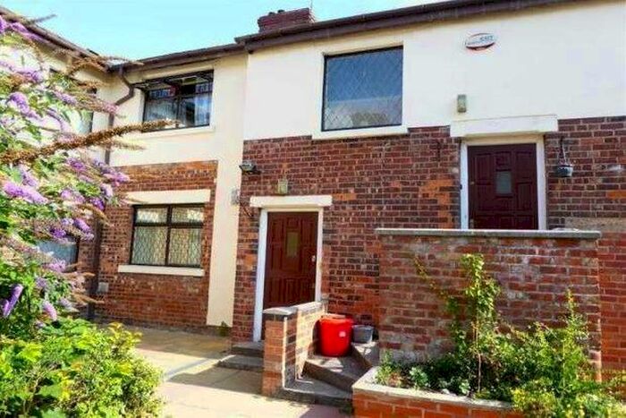 1 Bedroom Flat To Rent In Wellmead Close, Manchester, M8