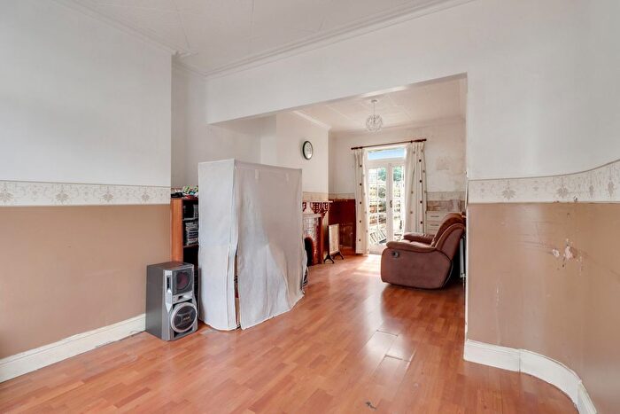 4 Bedroom Terraced House For Sale In Havelock Road, Bromley, BR2