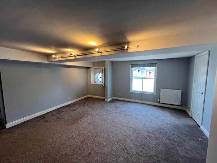 2 Bedroom Flat To Rent In St. Nicholas Street, Diss, IP22