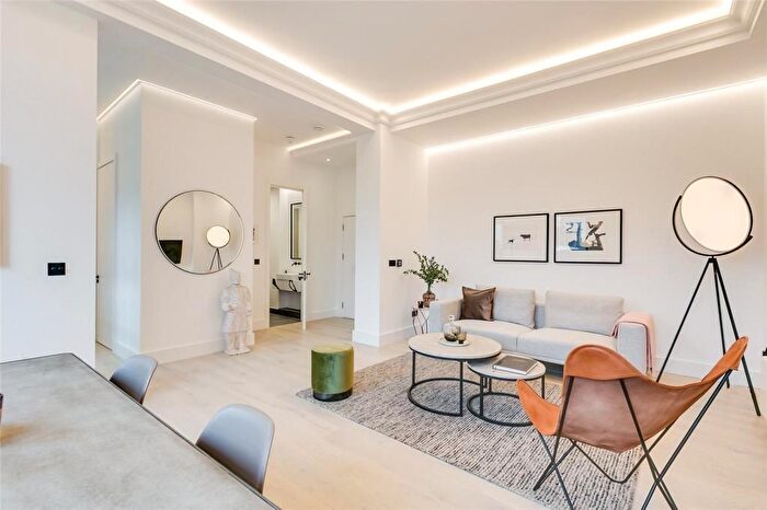 2 Bedroom Flat To Rent In Allsop Place, Baker Street, London, NW1