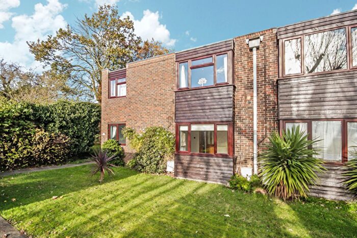 2 Bedroom Maisonette To Rent In Wood Dale, Great Baddow, Chelmsford, CM2